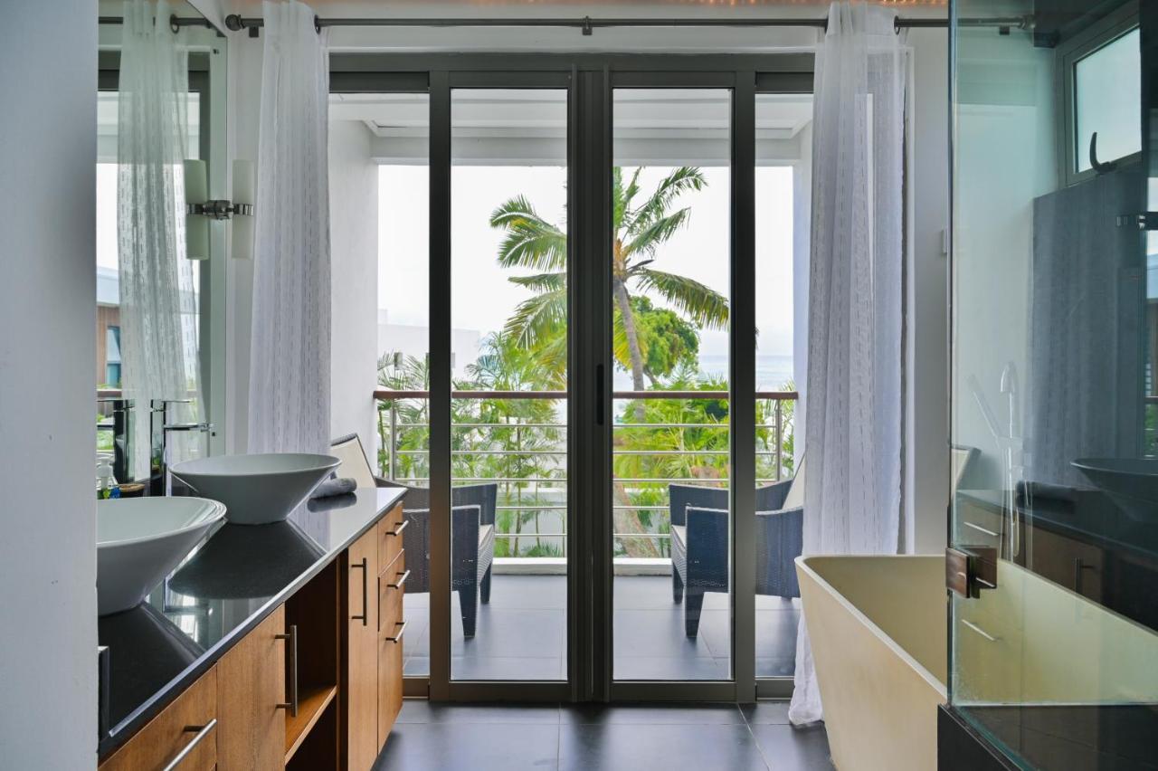 Villa Horizon By Dream Escapes, Beachfront Villa Pointe aux Canonniers Exterior photo